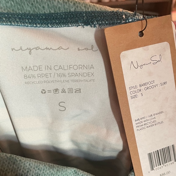 RARE Groovy Surf limited edition endless leggings.  Niyama sol, Small NEW w/tags - Picture 3 of 7